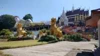 Entrance of Wat Phra That Suthon Mongkhon Khiri Temple